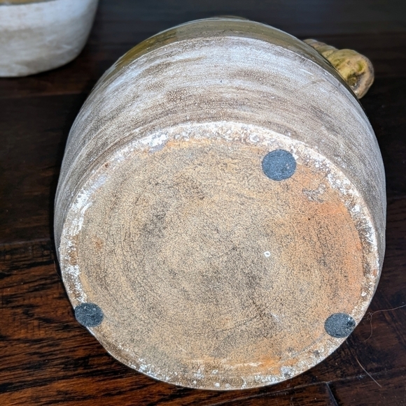 Ceramic Tuscan Vase with Curl Accent Handles - Picture 6 of 6